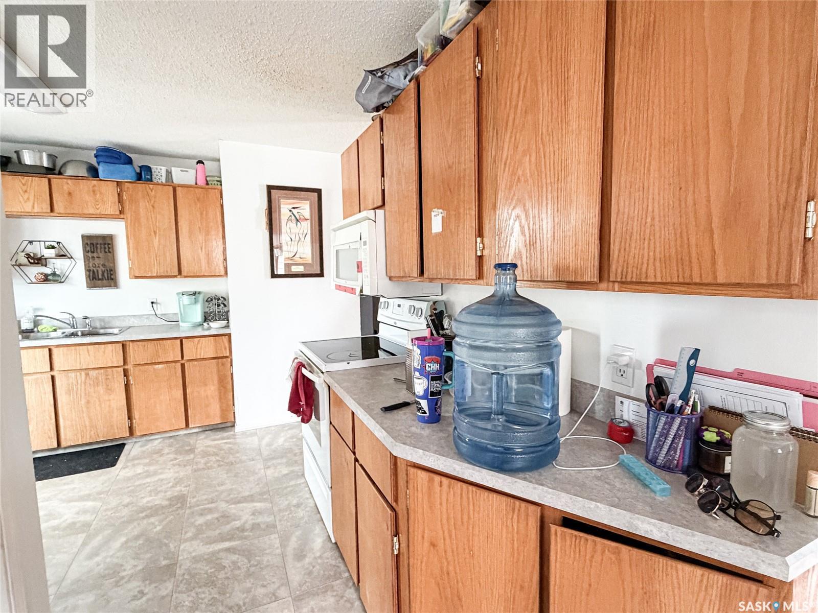 7 Dunfield Crescent, Meadow Lake, Saskatchewan  S9X 1E6 - Photo 4 - SK036545