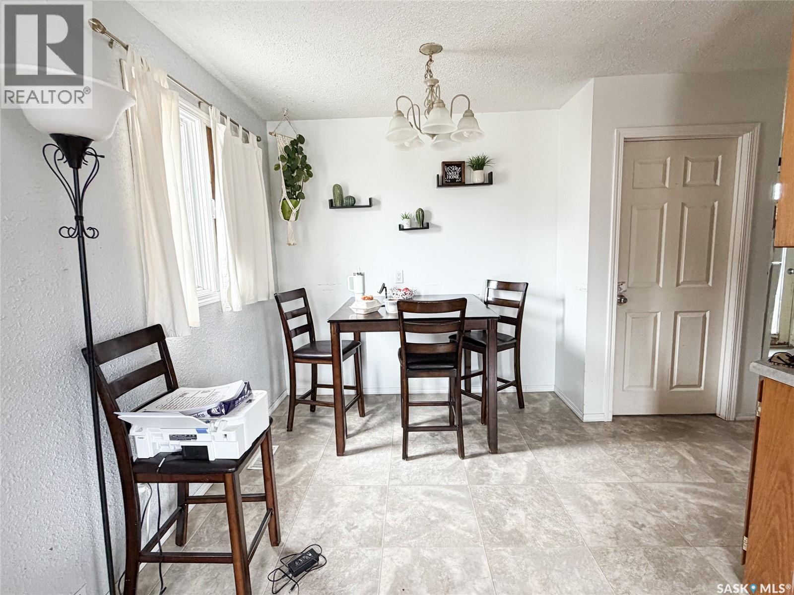 7 Dunfield Crescent, Meadow Lake, Saskatchewan  S9X 1E6 - Photo 6 - SK036545