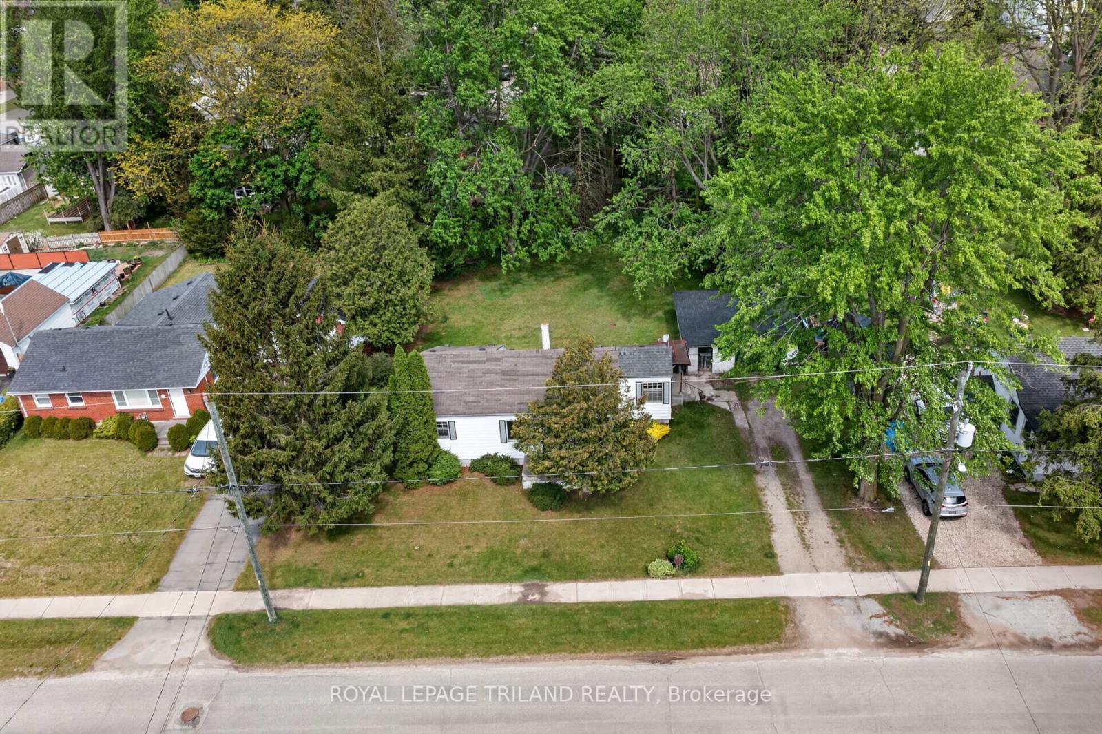 147 Burns Street, Strathroy-Caradoc, Ontario  N7G 1X4 - Photo 5 - X13151038