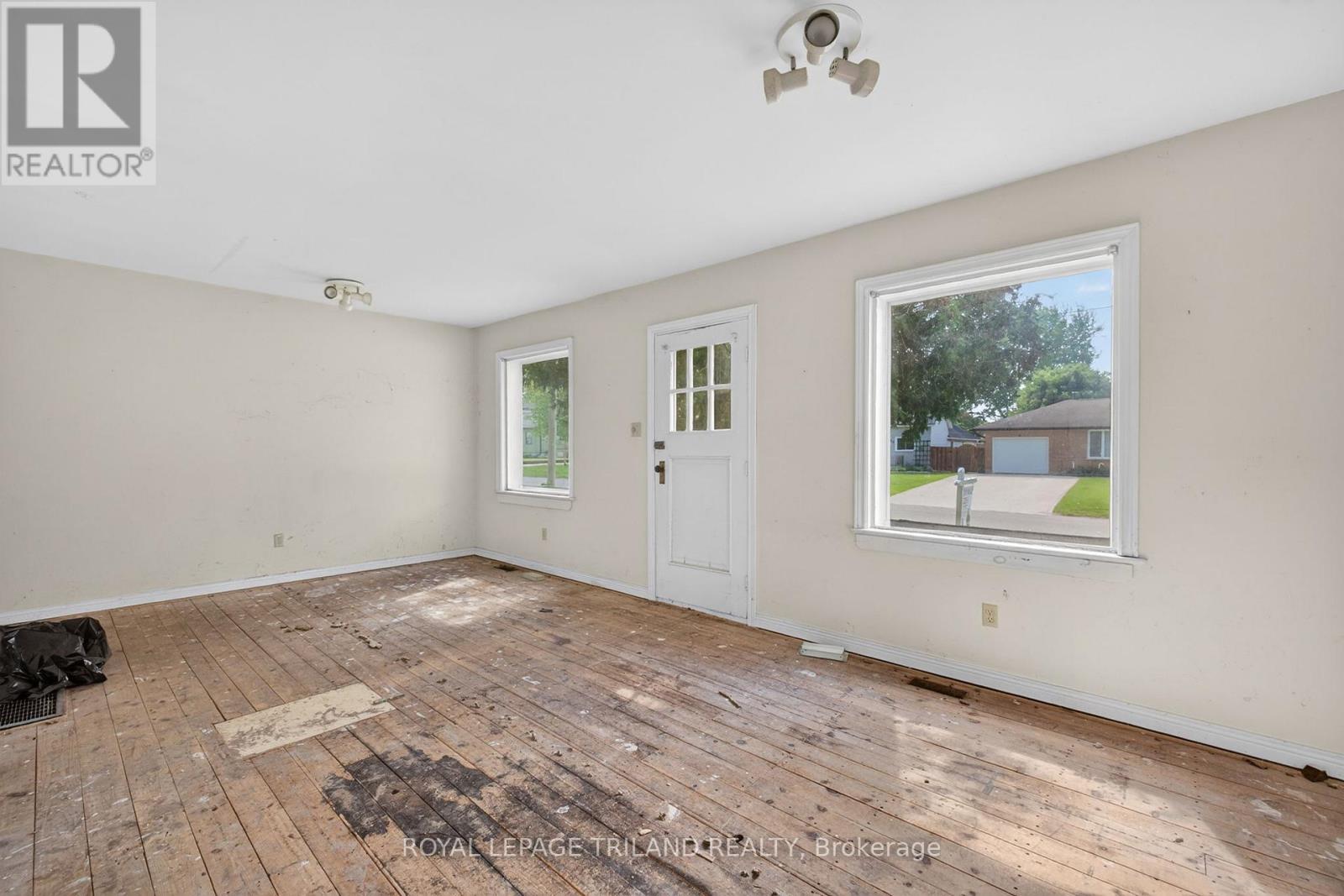 147 Burns Street, Strathroy-Caradoc, Ontario  N7G 1X4 - Photo 9 - X13151038