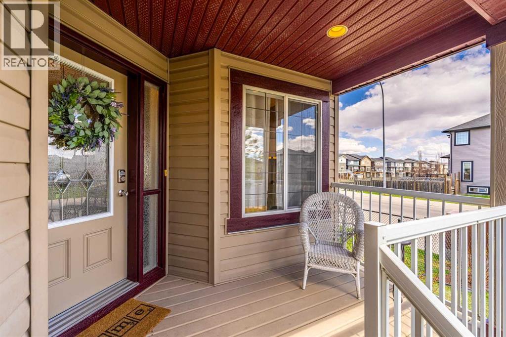 724 Luxstone Landing SW, Airdrie, Alberta  T4B 3L1 - Photo 2 - A2311638