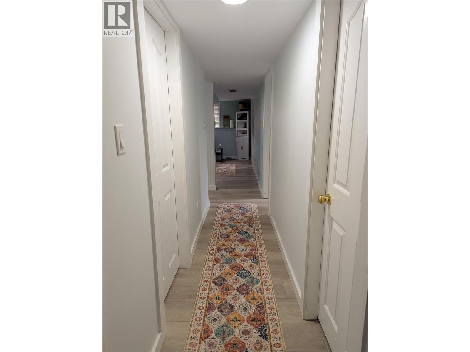 710 Ivy Street, Castlegar, British Columbia  V1N 2G4 - Photo 15 - 10379376