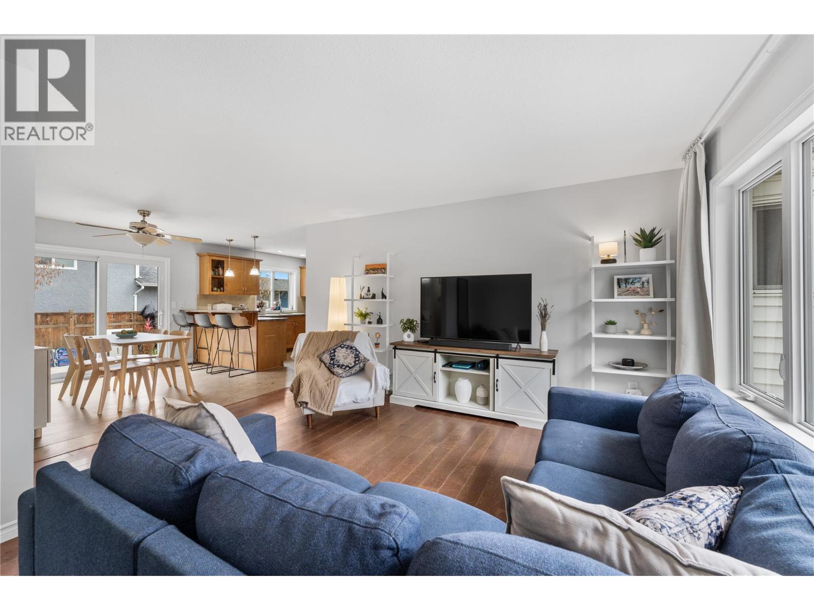 1233 Turri Avenue, Kelowna, British Columbia  V1Y 8N7 - Photo 1 - 10386603