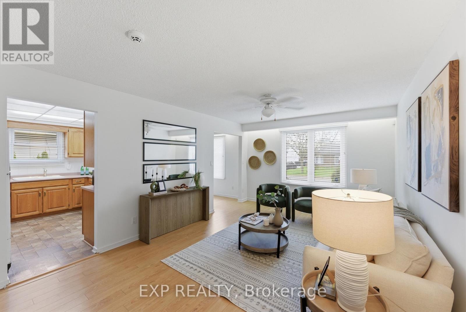 7551 Fern Avenue, Niagara Falls (Oldfield), Ontario L2G 5H6 - Photo 4 - X13150916
