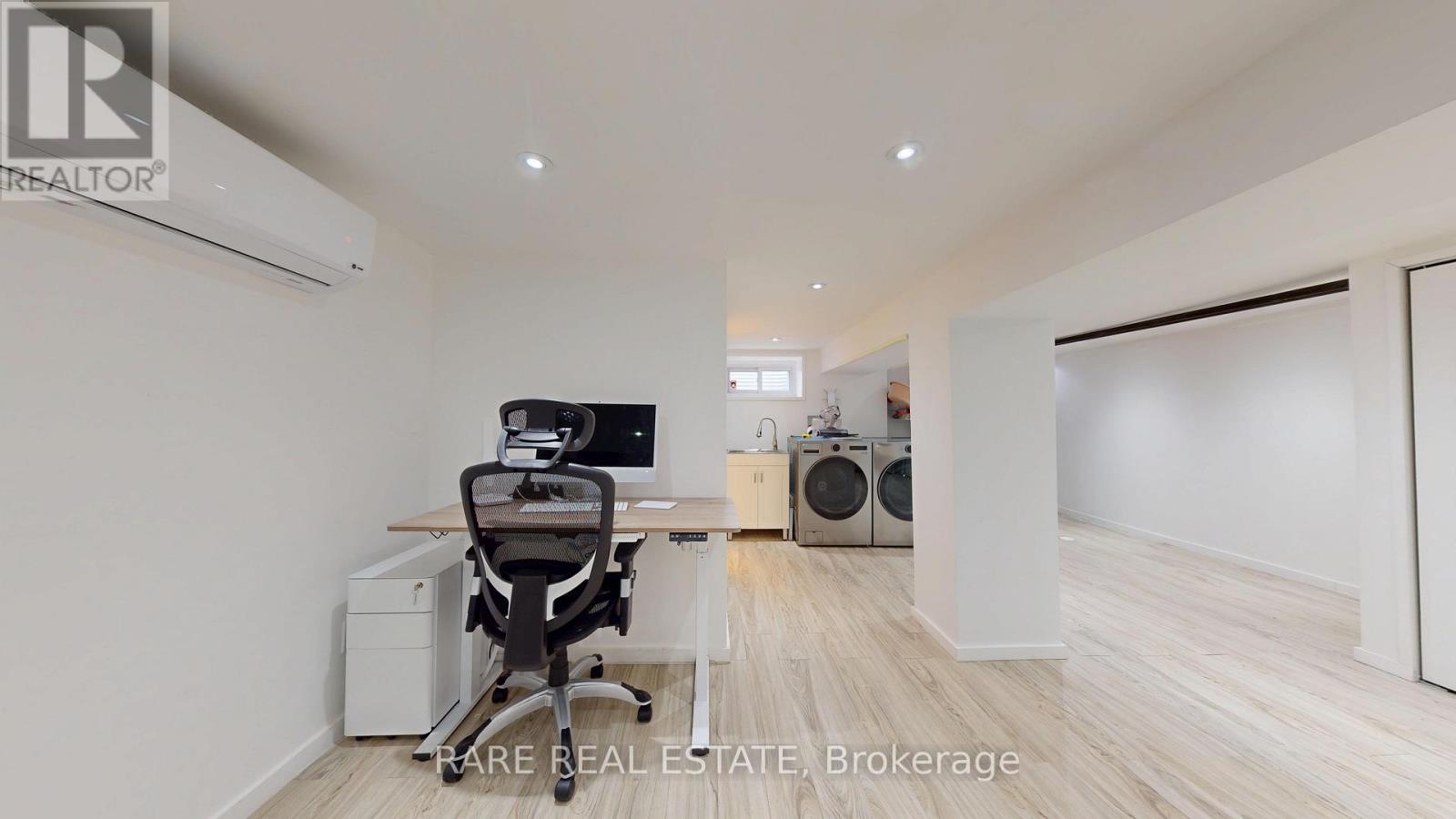 48 Redwood Avenue, Toronto, Ontario  M4L 2S6 - Photo 19 - E13150632