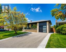 18 TORRINGTON DRIVE, Toronto, Ontario
