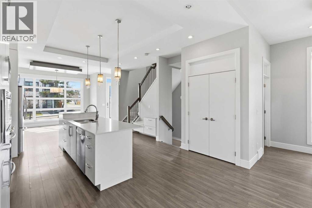 2052 46 Avenue SW, Calgary, Alberta  T2T 2R9 - Photo 11 - A2304239