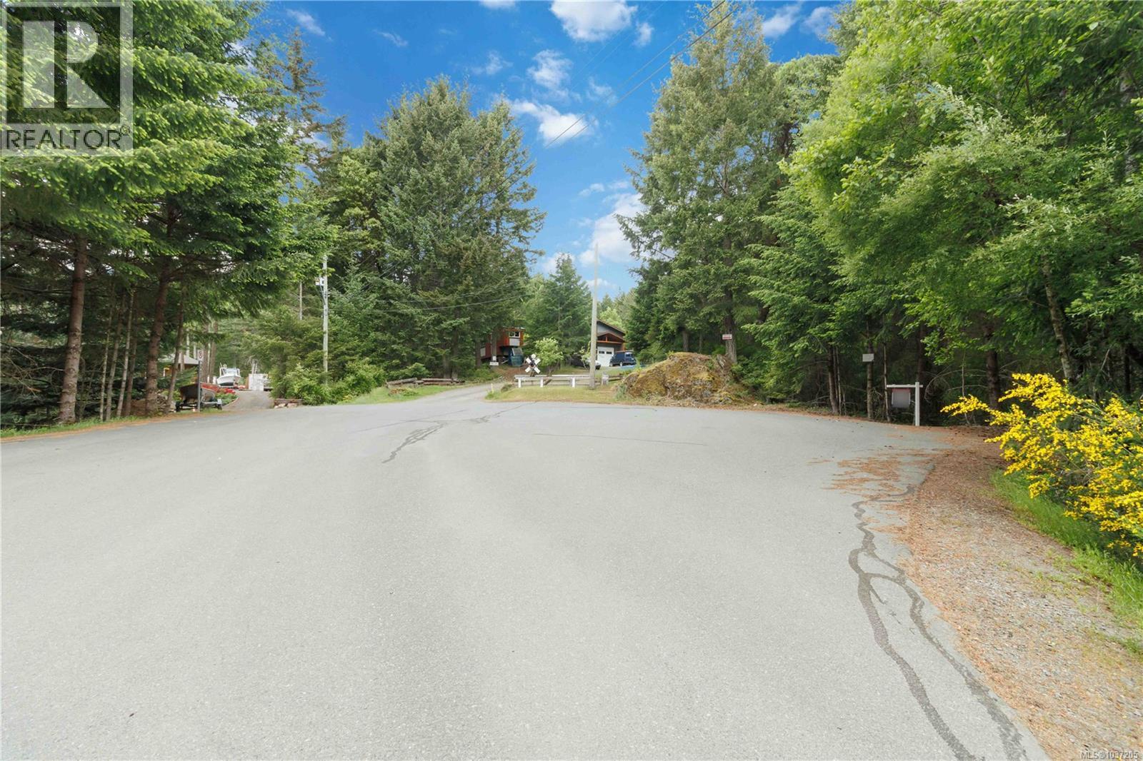 730 Emma Dixon Rd, Highlands, British Columbia V9B 6J3 - Photo 4 - 1037205