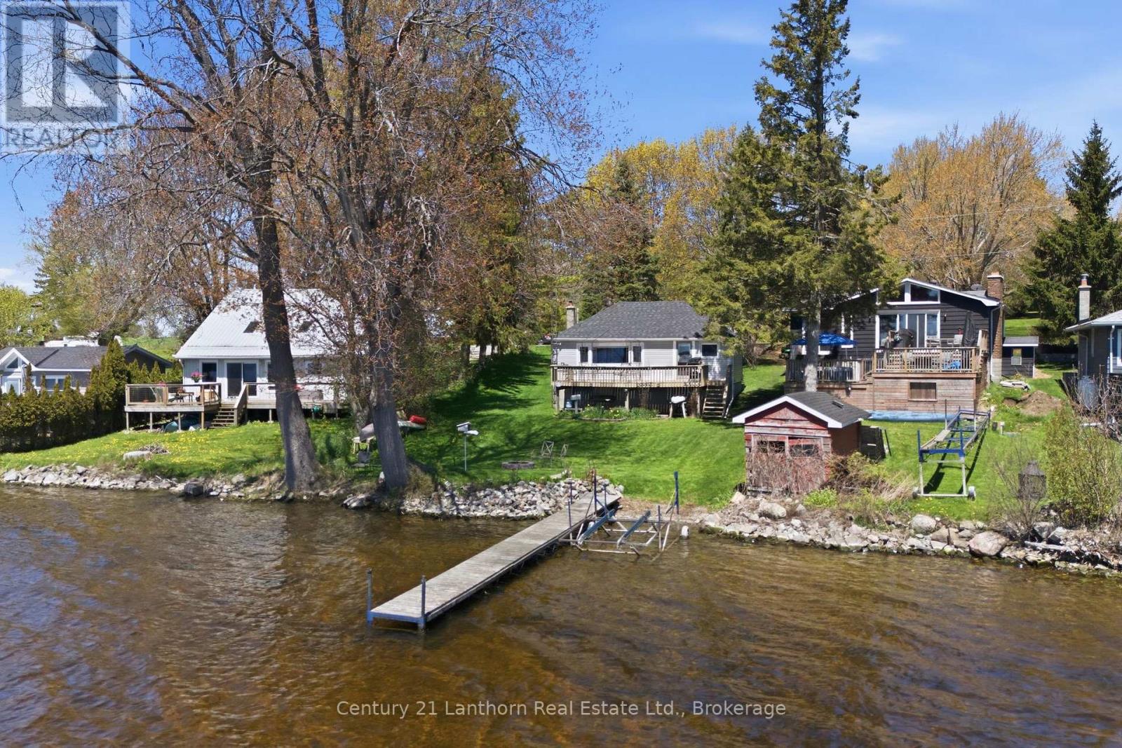 1051 LAKESIDE DRIVE, Prince Edward County, Ontario