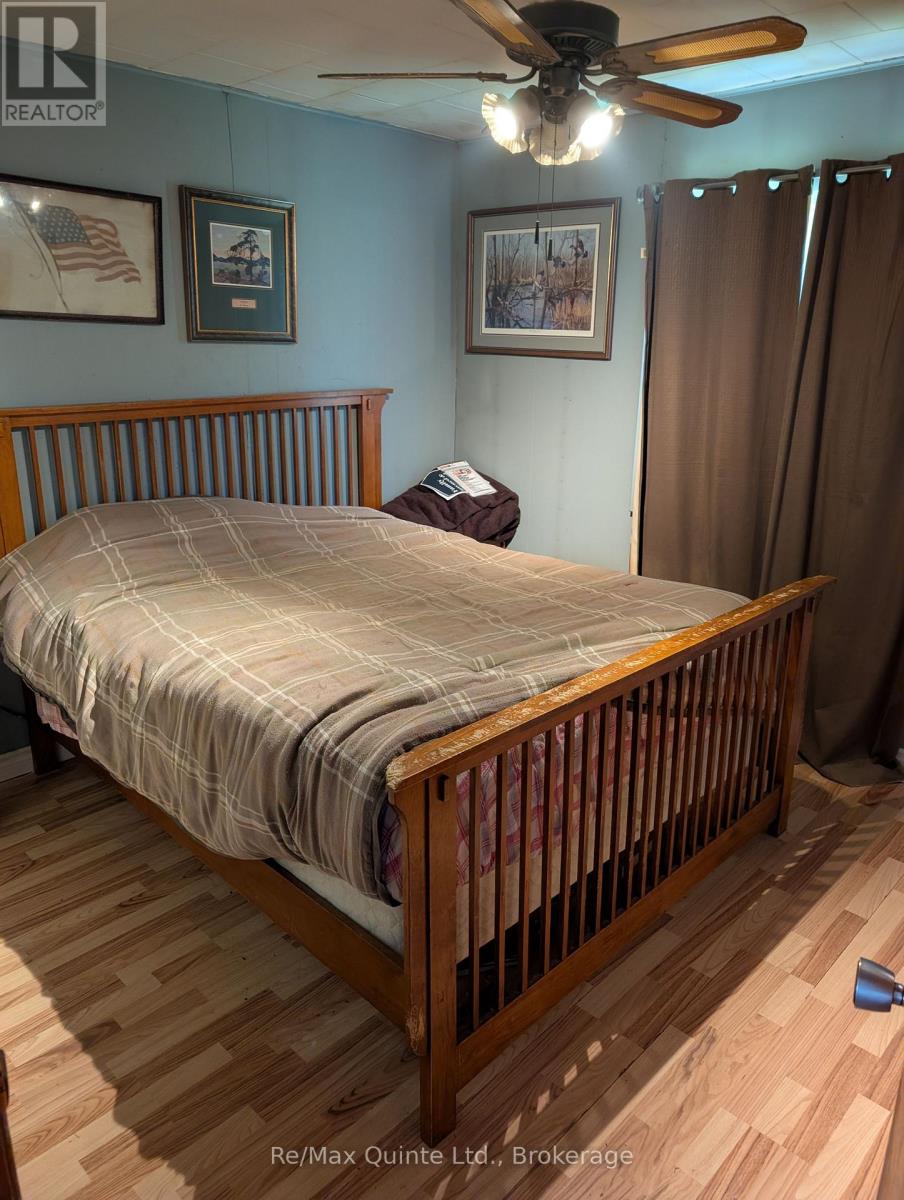 566 Old Milford Road, Prince Edward County, Ontario  K0K 2T0 - Photo 15 - X13151004