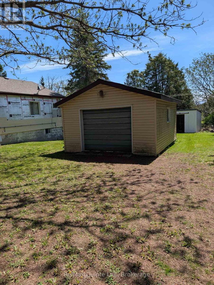 566 Old Milford Road, Prince Edward County, Ontario  K0K 2T0 - Photo 23 - X13151004