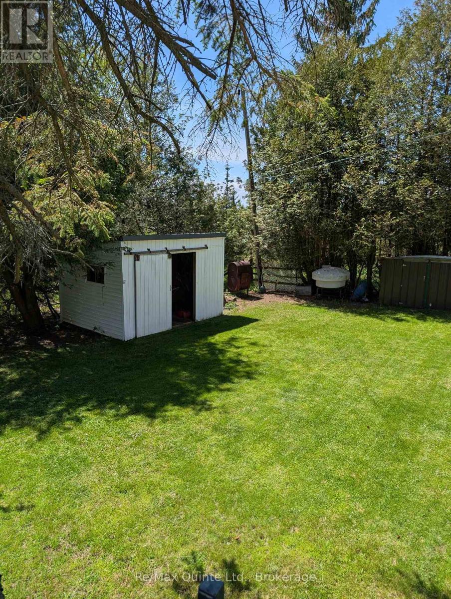 566 Old Milford Road, Prince Edward County, Ontario  K0K 2T0 - Photo 6 - X13151004