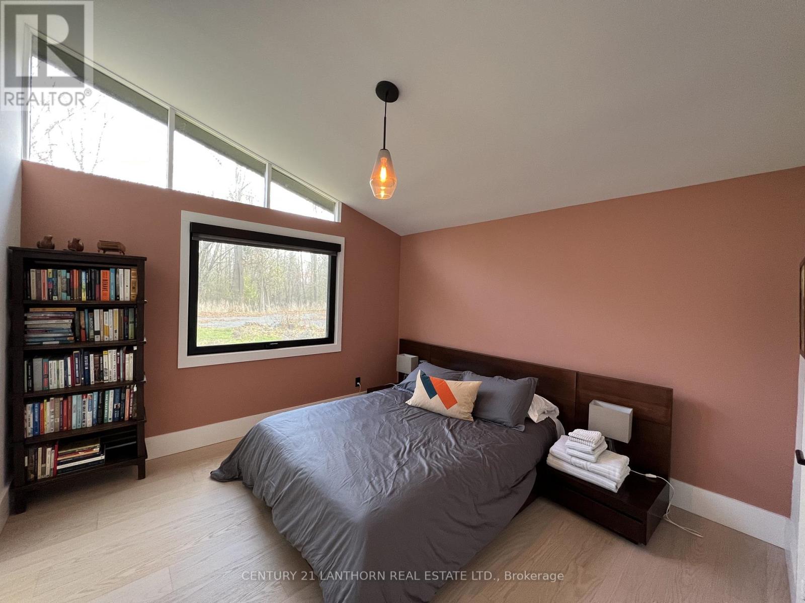 240 Salmon Point Road, Prince Edward County, Ontario  K0K 1P0 - Photo 14 - X13151012