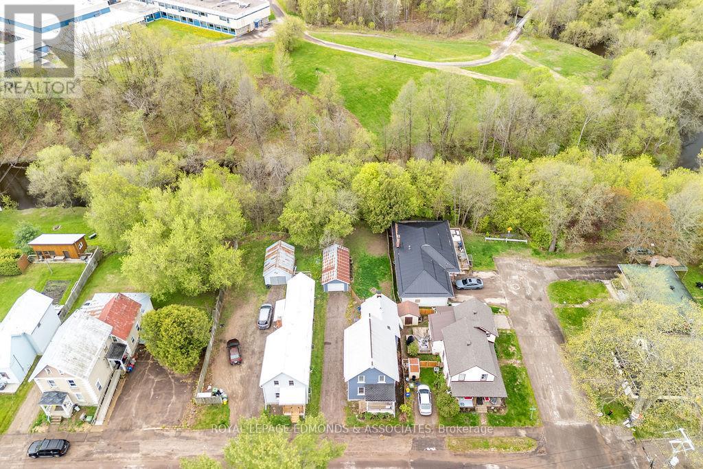 408 Moffat Street, Pembroke, Ontario  K8A 3X9 - Photo 6 - X12845756