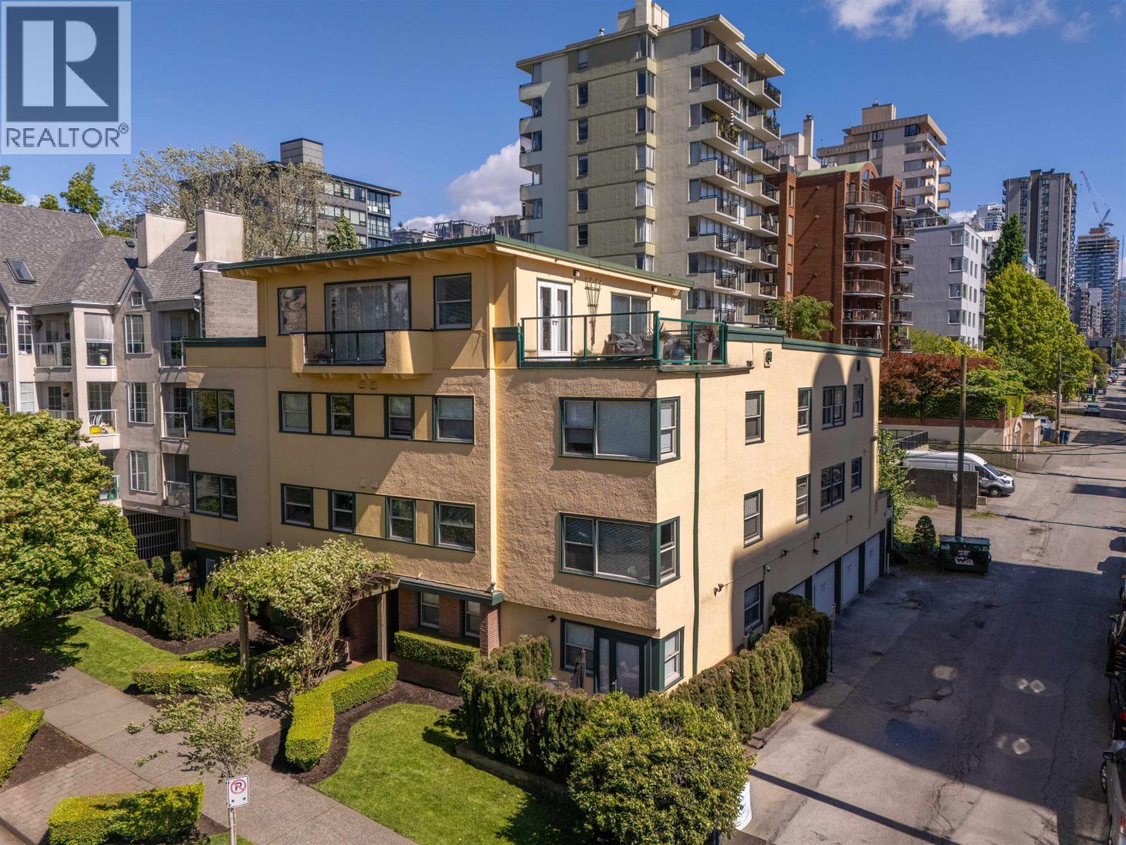 1334 CARDERO STREET, Vancouver, British Columbia