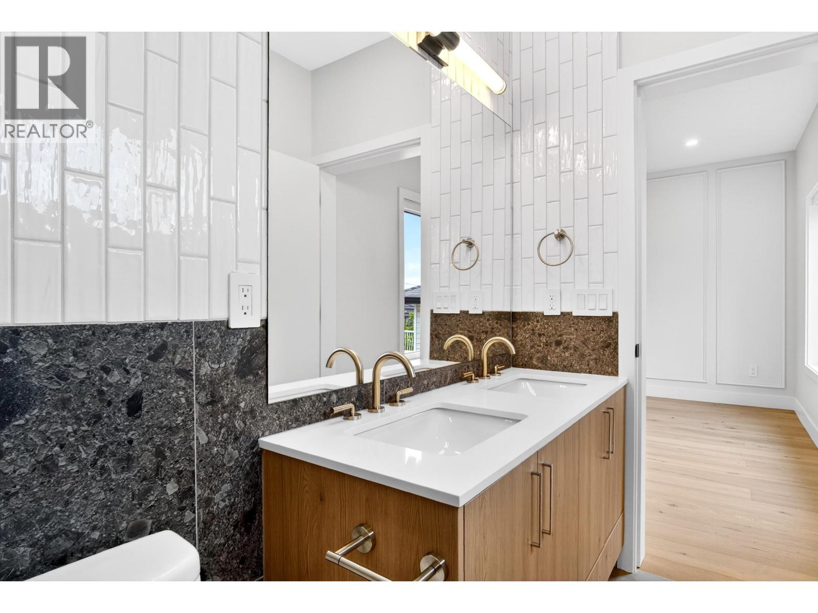 2 2741 E 7th Avenue, Vancouver, British Columbia  V5M 1T8 - Photo 19 - R3125624