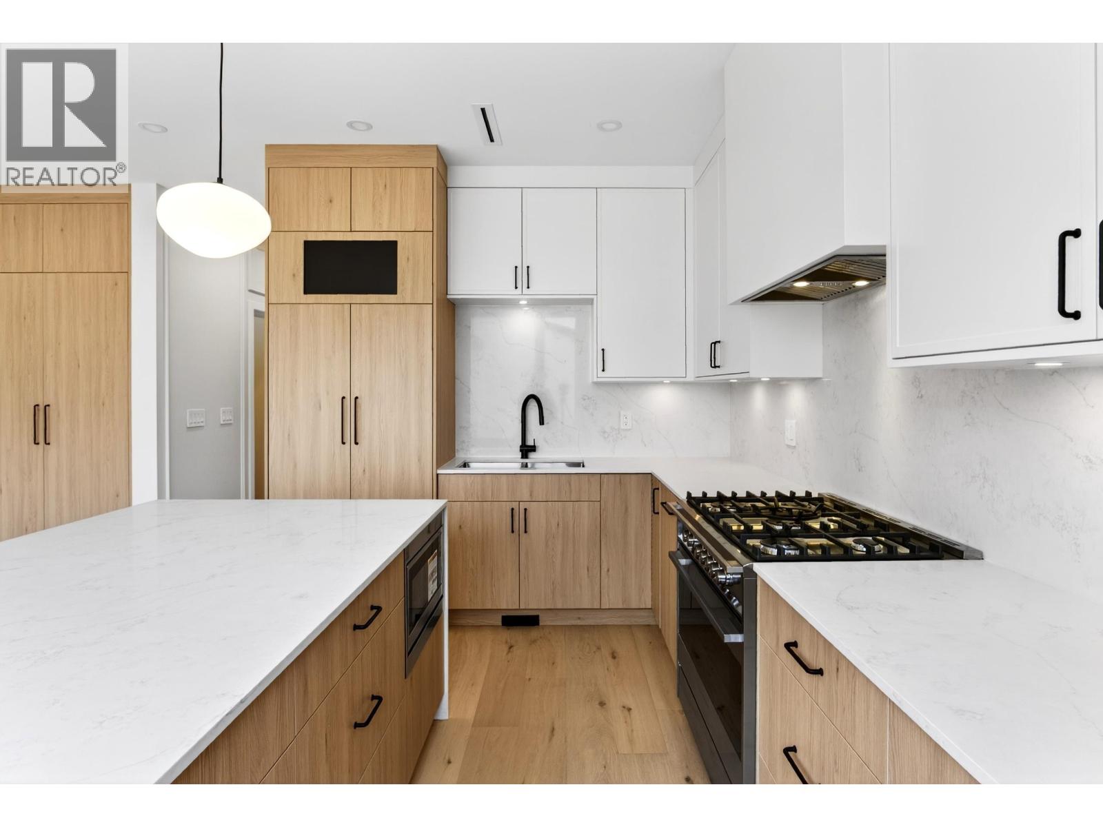 2 2741 E 7th Avenue, Vancouver, British Columbia  V5M 1T8 - Photo 5 - R3125624