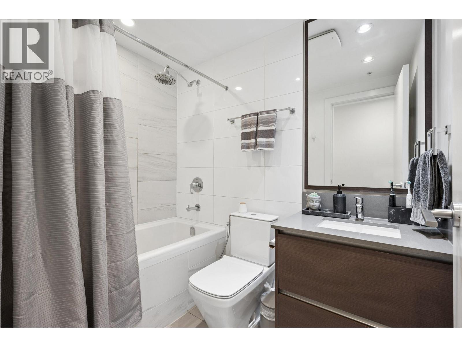 3807 4670 Assembly Way, Burnaby, British Columbia  V5H 0H3 - Photo 11 - R3125690