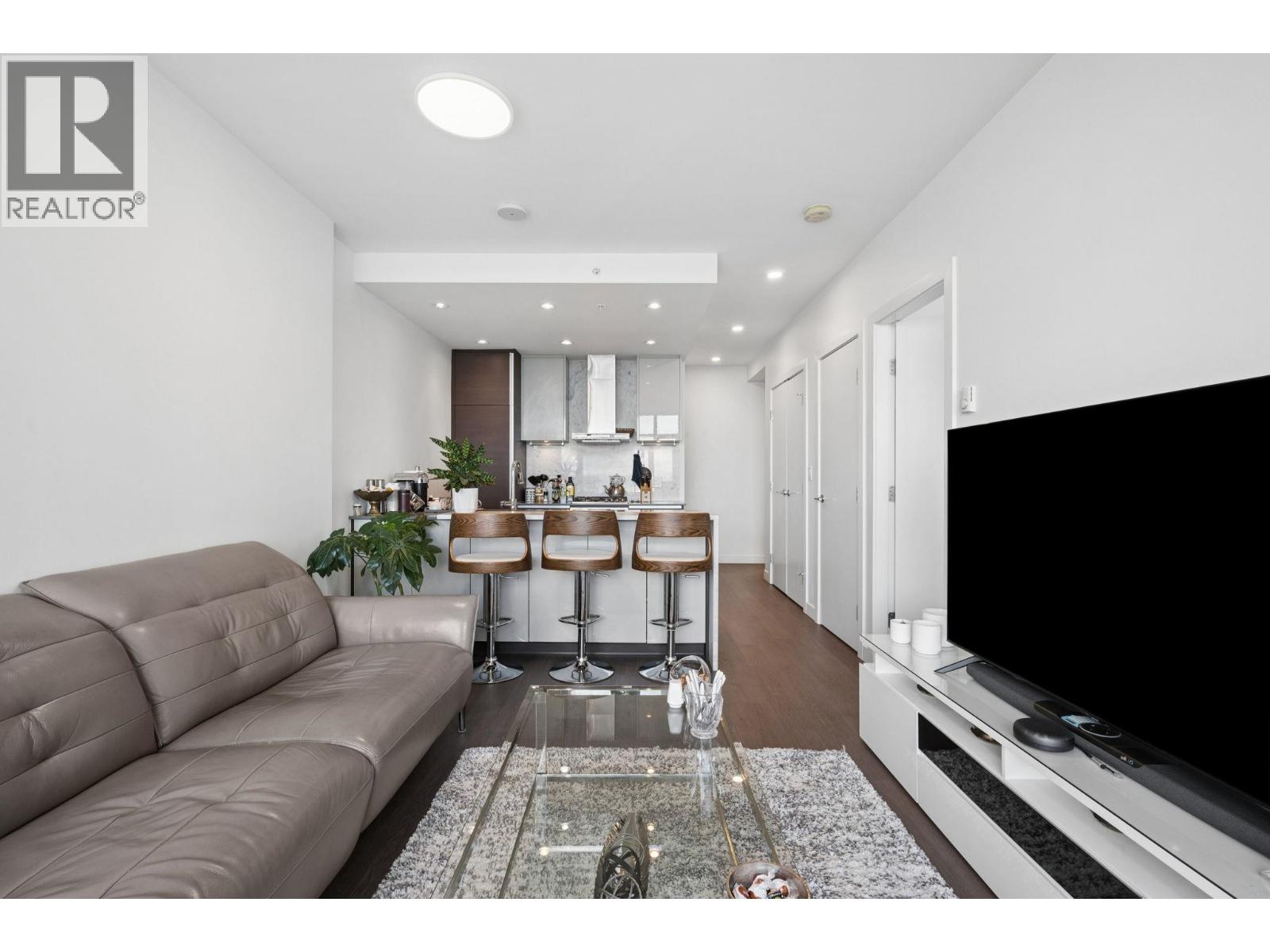 3807 4670 Assembly Way, Burnaby, British Columbia  V5H 0H3 - Photo 3 - R3125690