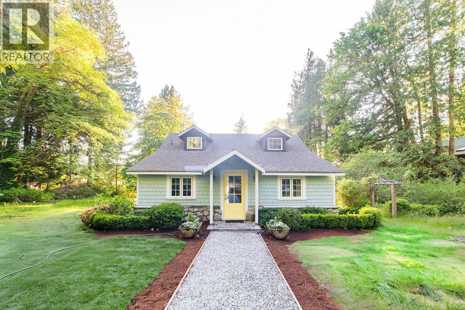 6129 Sechelt Inlet Road, Sechelt, British Columbia  V7Z 0L3 - Photo 1 - R3125659
