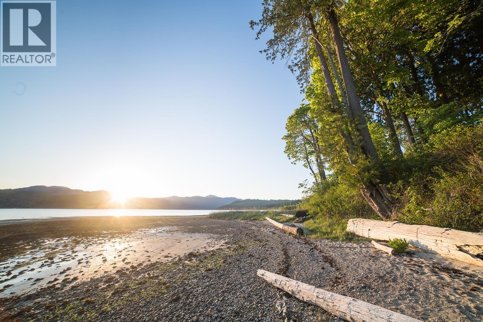 6129 Sechelt Inlet Road, Sechelt, British Columbia  V7Z 0L3 - Photo 36 - R3125659