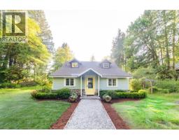 6129 SECHELT INLET ROAD, Sechelt, British Columbia