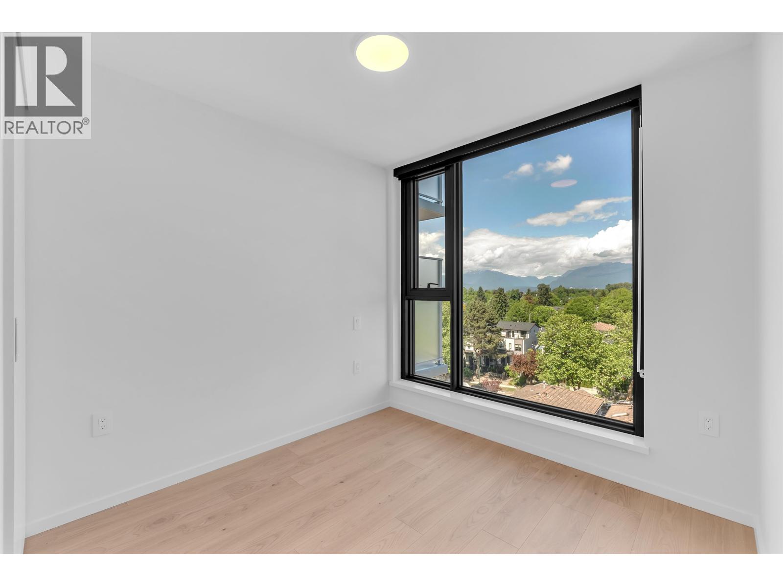 7xx 2729 Kingsway, Vancouver, British Columbia  V5R 0M6 - Photo 10 - R3125688