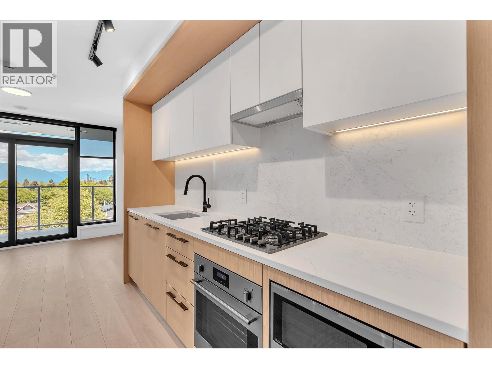 7xx 2729 Kingsway, Vancouver, British Columbia  V5R 0M6 - Photo 7 - R3125688