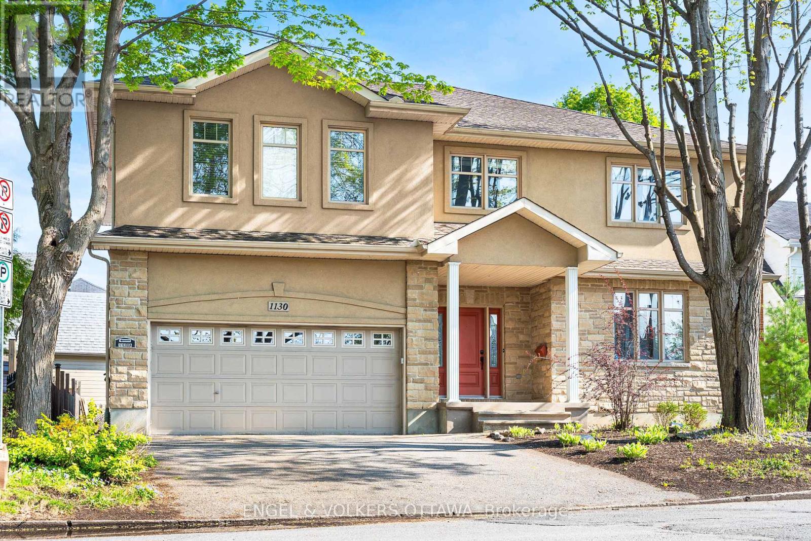 1130 EMPEROR AVENUE, Ottawa, Ontario