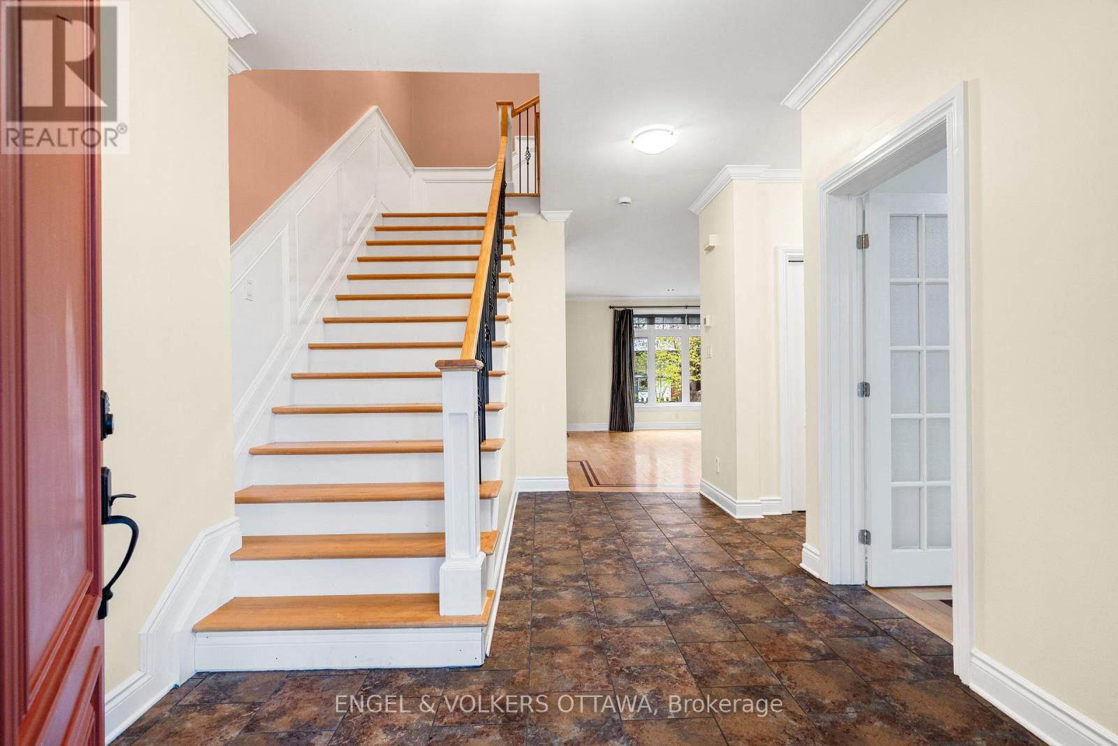 1130 Emperor Avenue, Ottawa, Ontario K1Z 8C1 - Photo 3 - X13150910