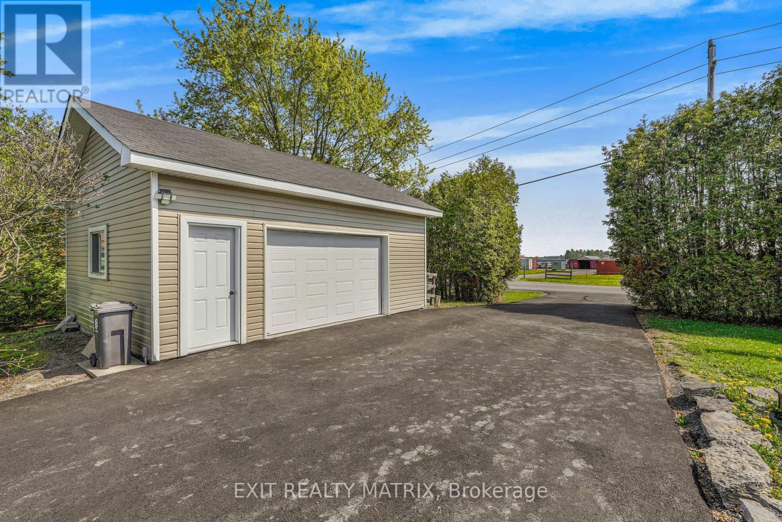 1871 Lajoie Street, Alfred And Plantagenet, Ontario  K0B 1J0 - Photo 3 - X13150980