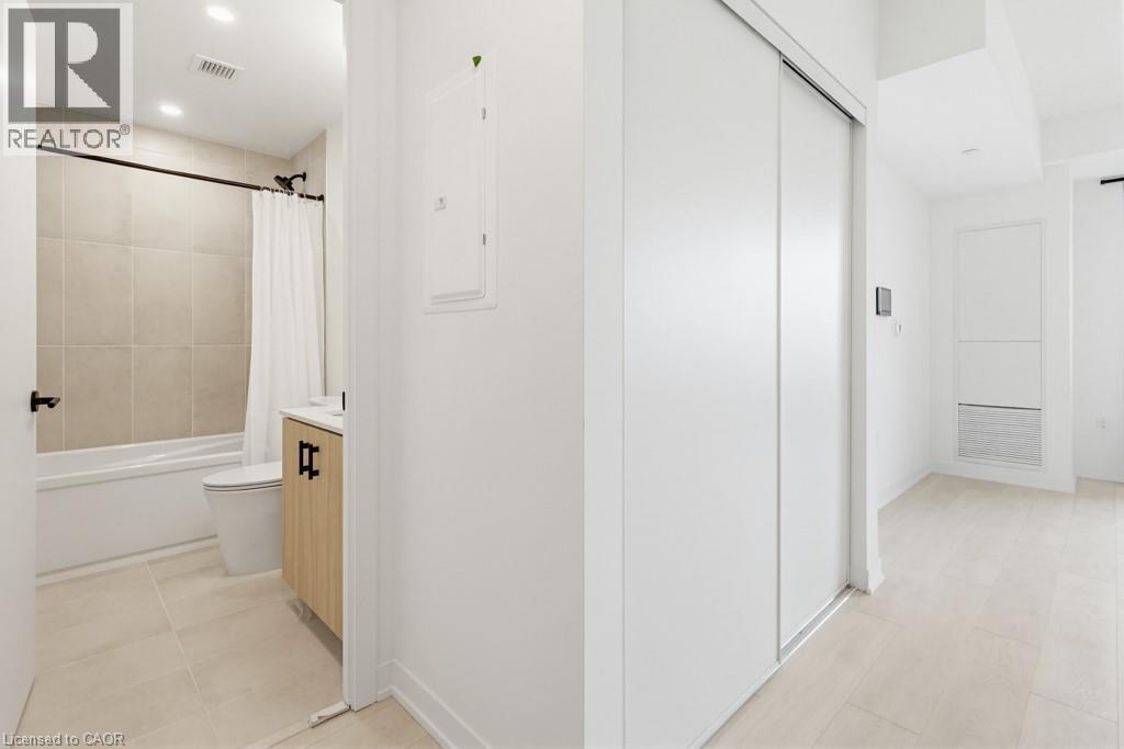 4878 Powers Common Unit# 208, Burlington, Ontario  L7M 2B4 - Photo 6 - 40824635