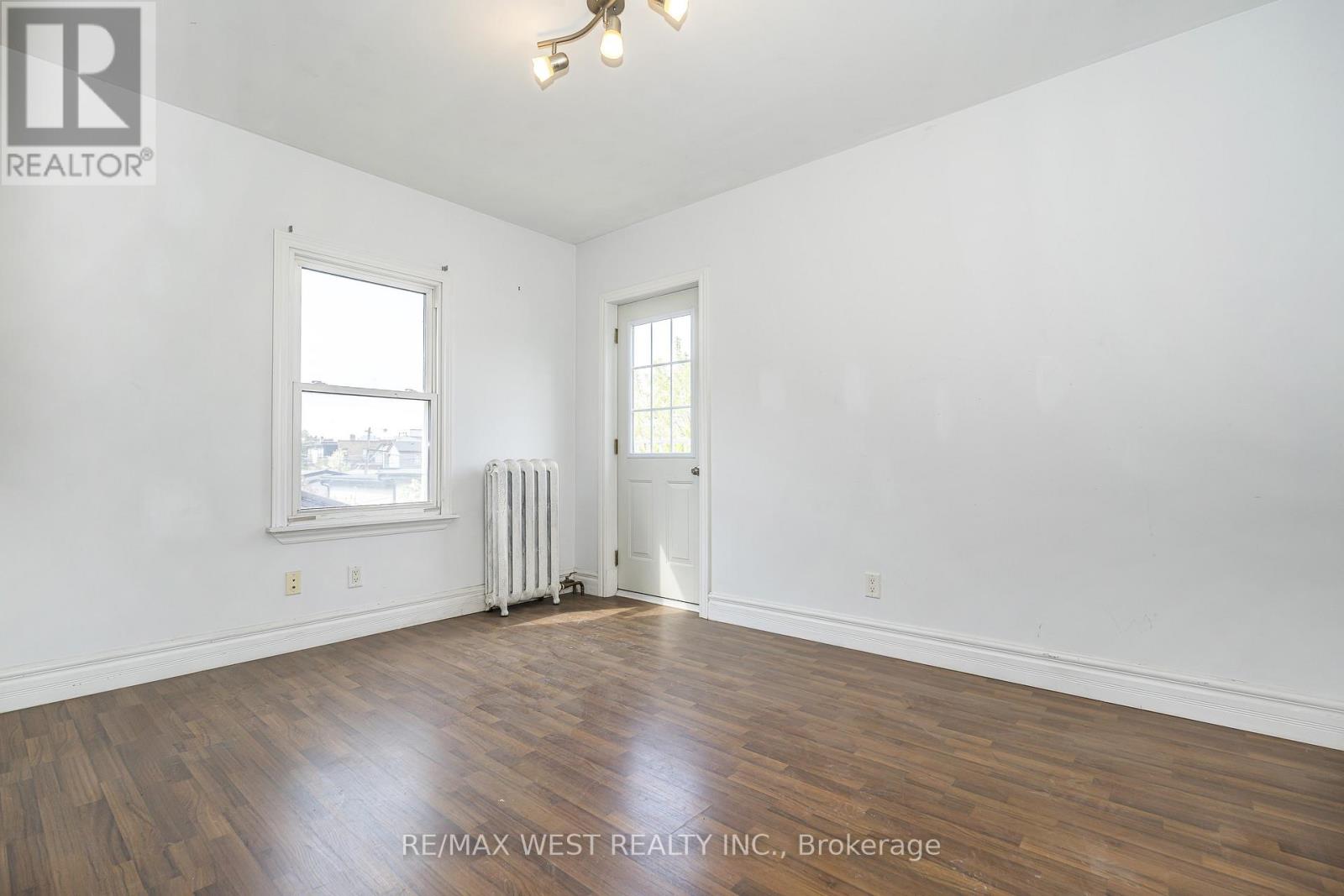 404 Manning Avenue, Toronto, Ontario  M6G 2V7 - Photo 16 - C13150550