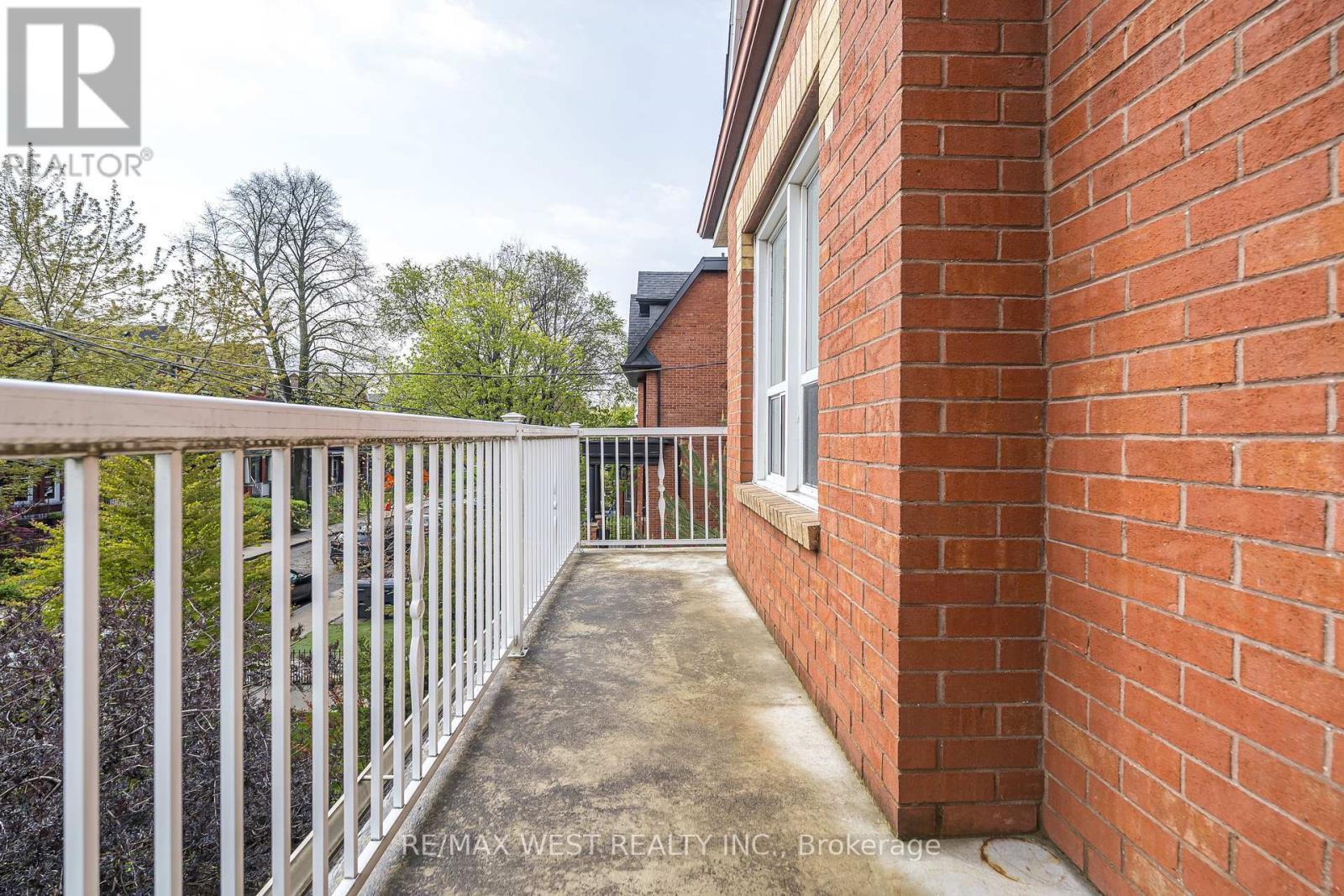 404 Manning Avenue, Toronto, Ontario  M6G 2V7 - Photo 23 - C13150550