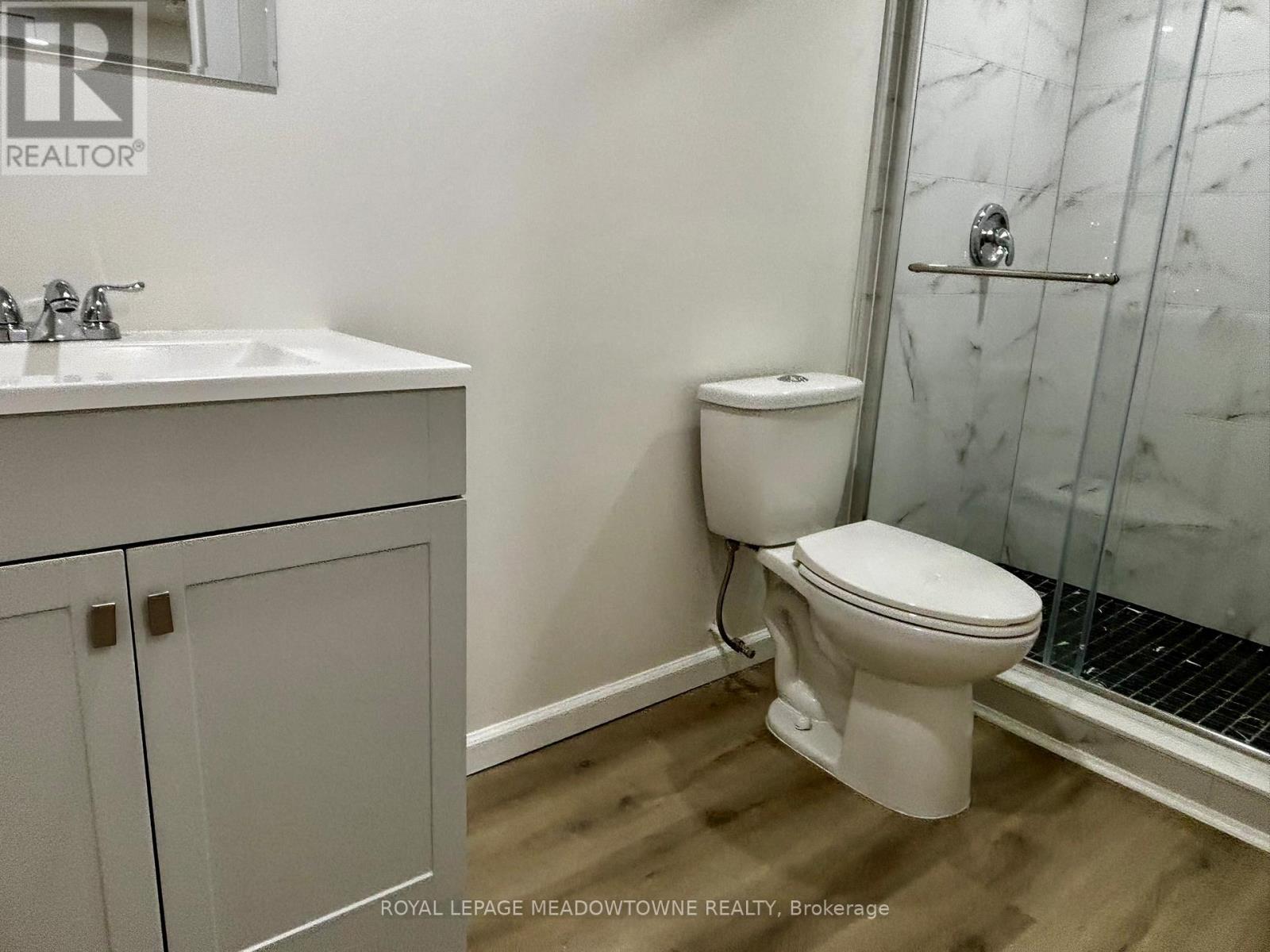 Basement B - 736 Sunnypoint Drive, Newmarket, Ontario  L3Y 2Z8 - Photo 12 - N12968056