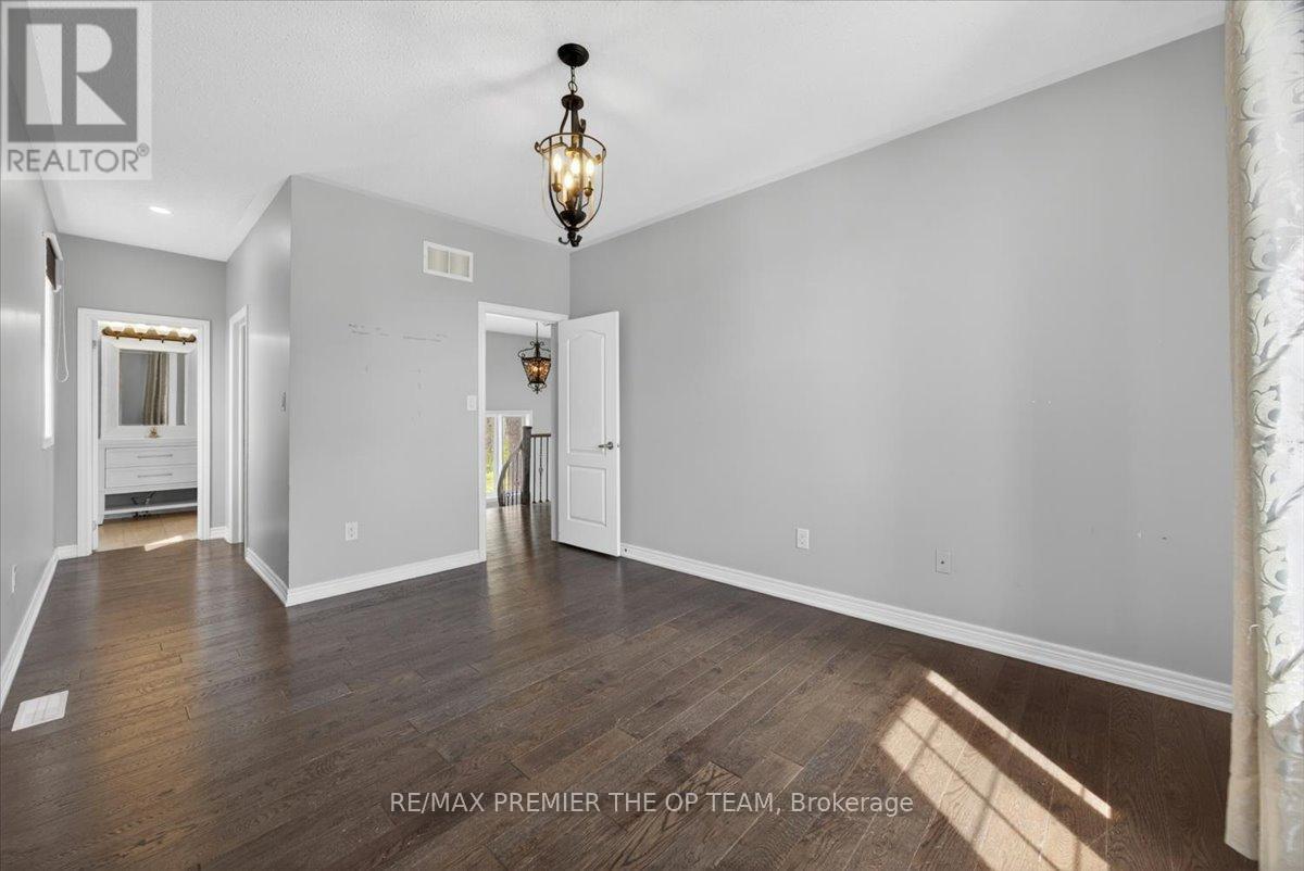 102 Pine Hill Road, Bradford West Gwillimbury, Ontario  L3Z 0H1 - Photo 23 - N13149332