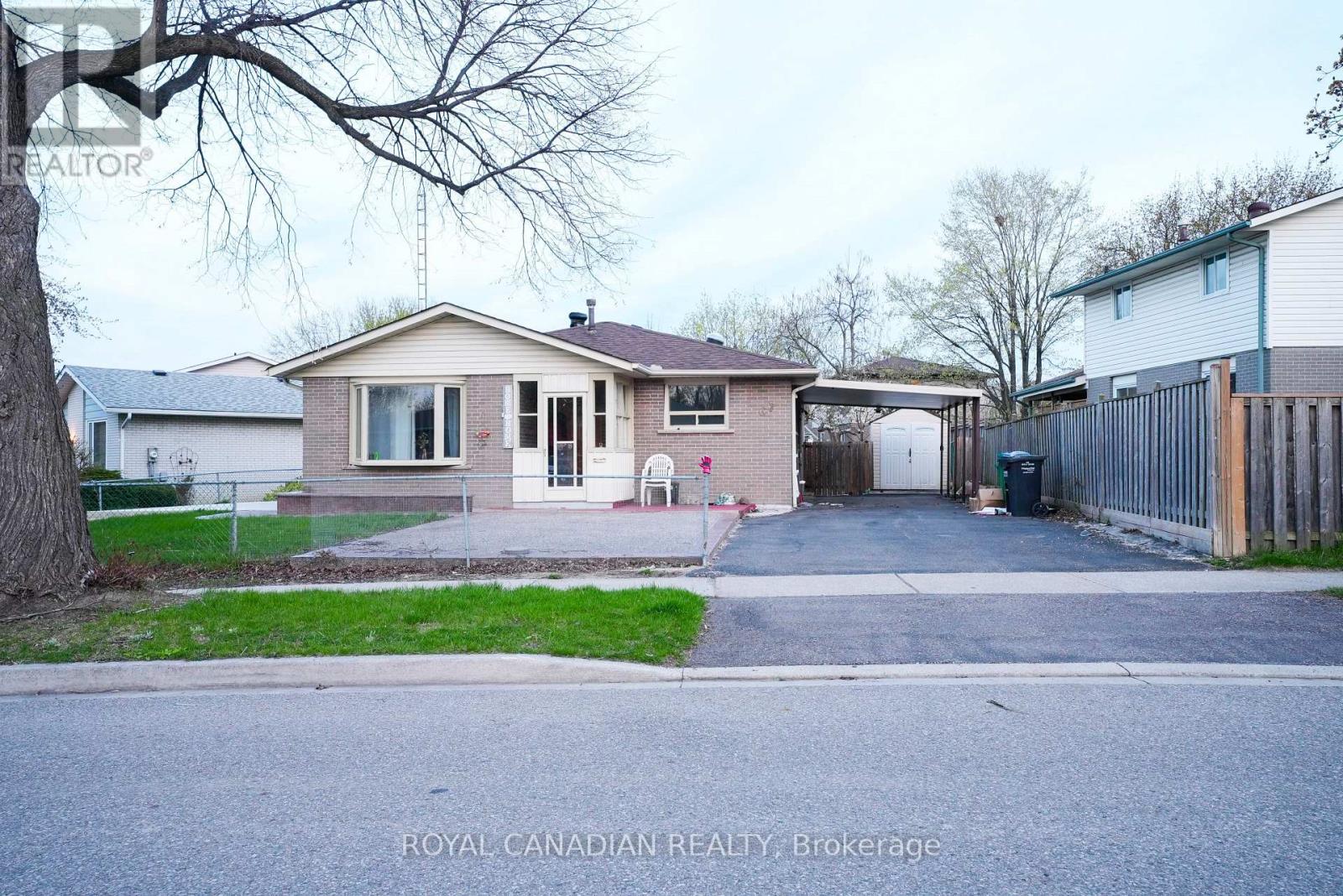 67 SUTHERLAND AVENUE, Brampton, Ontario