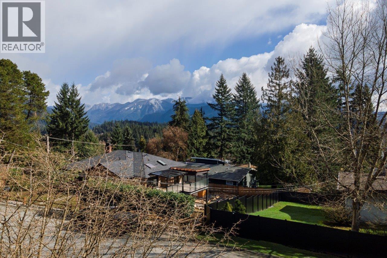 981 Friar Crescent, North Vancouver, British Columbia  V7G 1M8 - Photo 25 - R3100565