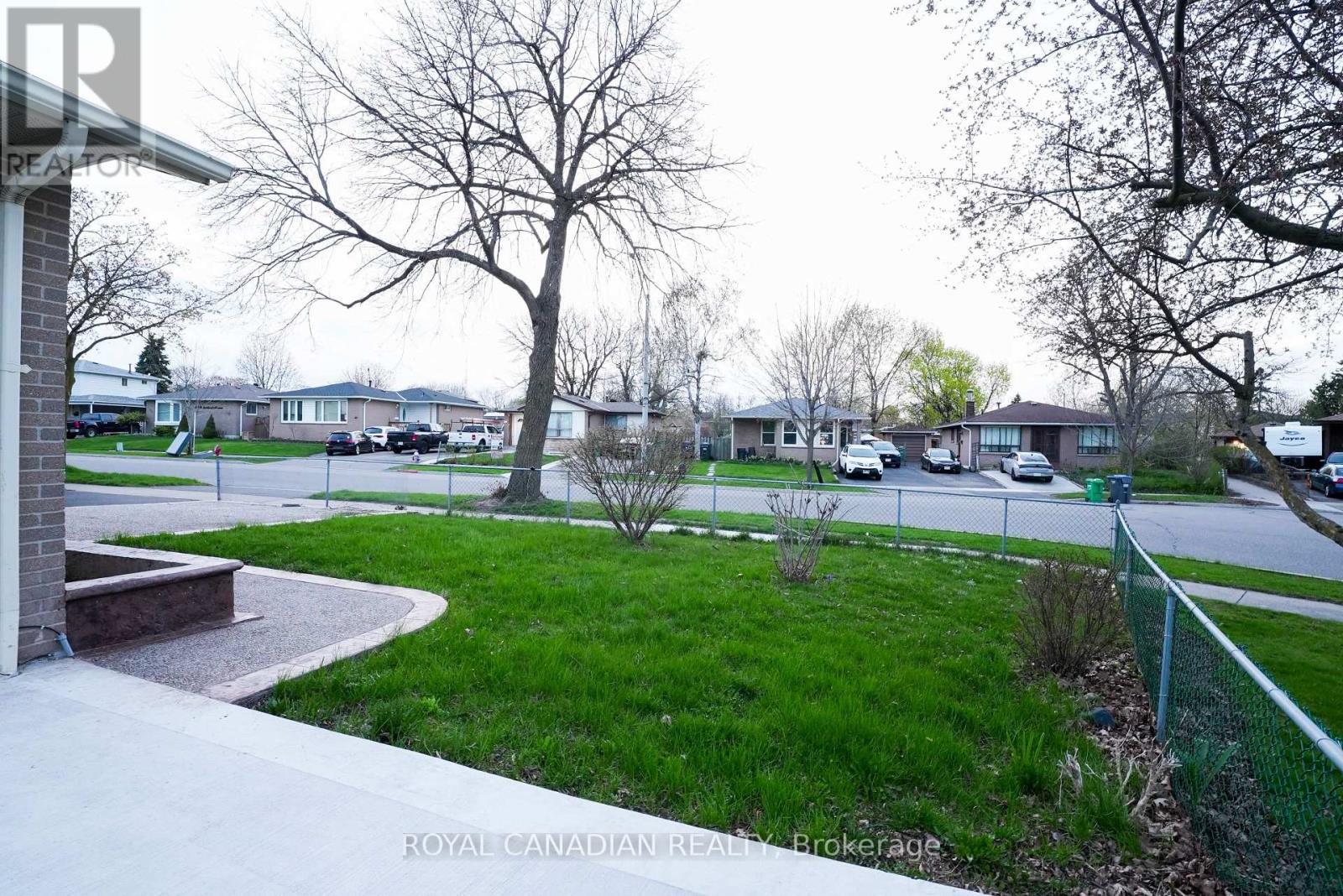 67 Sutherland Avenue, Brampton, Ontario  L6V 2H6 - Photo 29 - W13139680