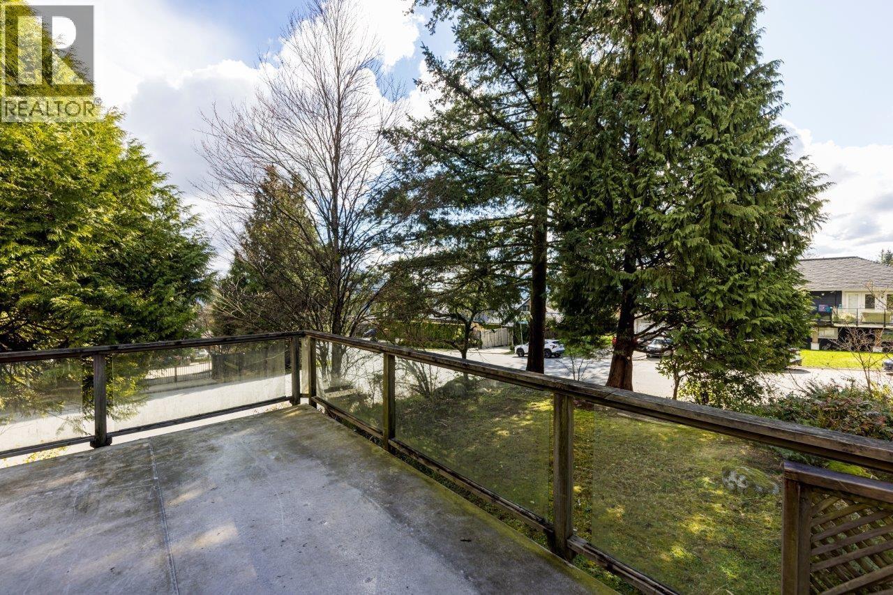 981 Friar Crescent, North Vancouver, British Columbia  V7G 1M8 - Photo 5 - R3100565