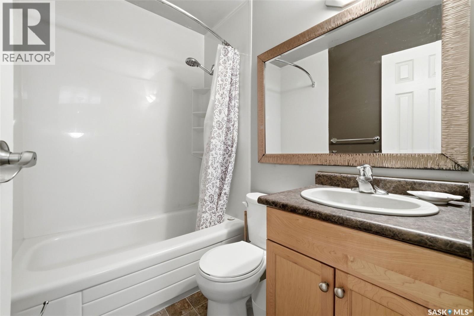 3834 Castle Road, Regina, Saskatchewan  S4S 6M7 - Photo 18 - SK036548