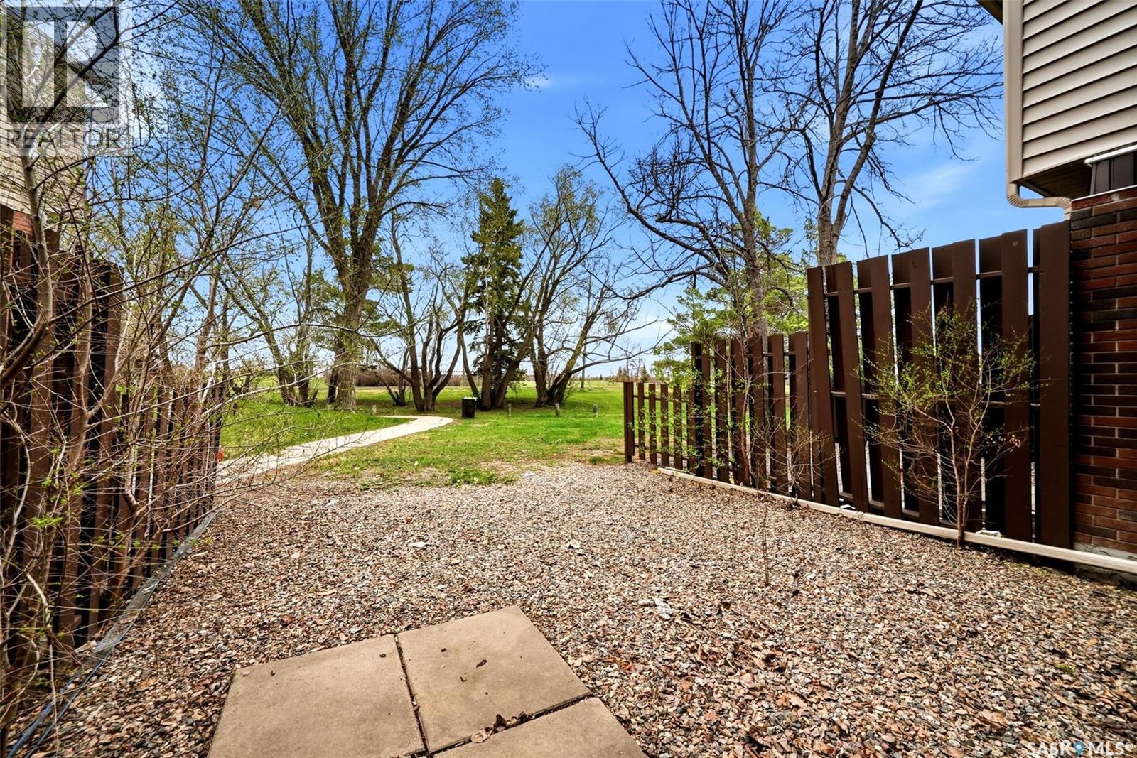 3834 Castle Road, Regina, Saskatchewan  S4S 6M7 - Photo 31 - SK036548