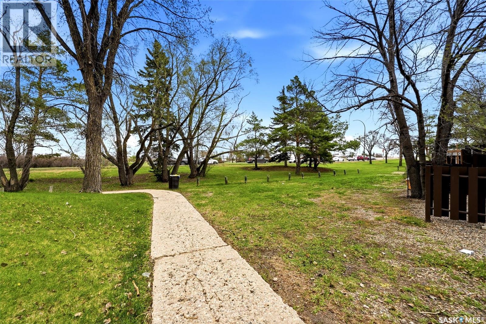 3834 Castle Road, Regina, Saskatchewan  S4S 6M7 - Photo 33 - SK036548