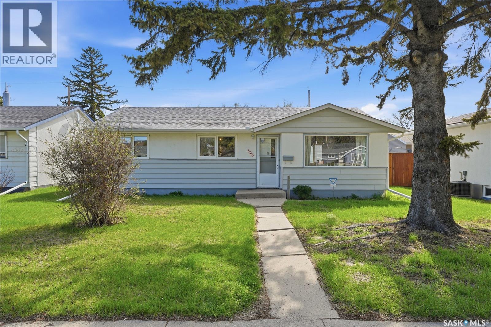 526 V Avenue S, Saskatoon, Saskatchewan  S7M 3E9 - Photo 1 - SK036534