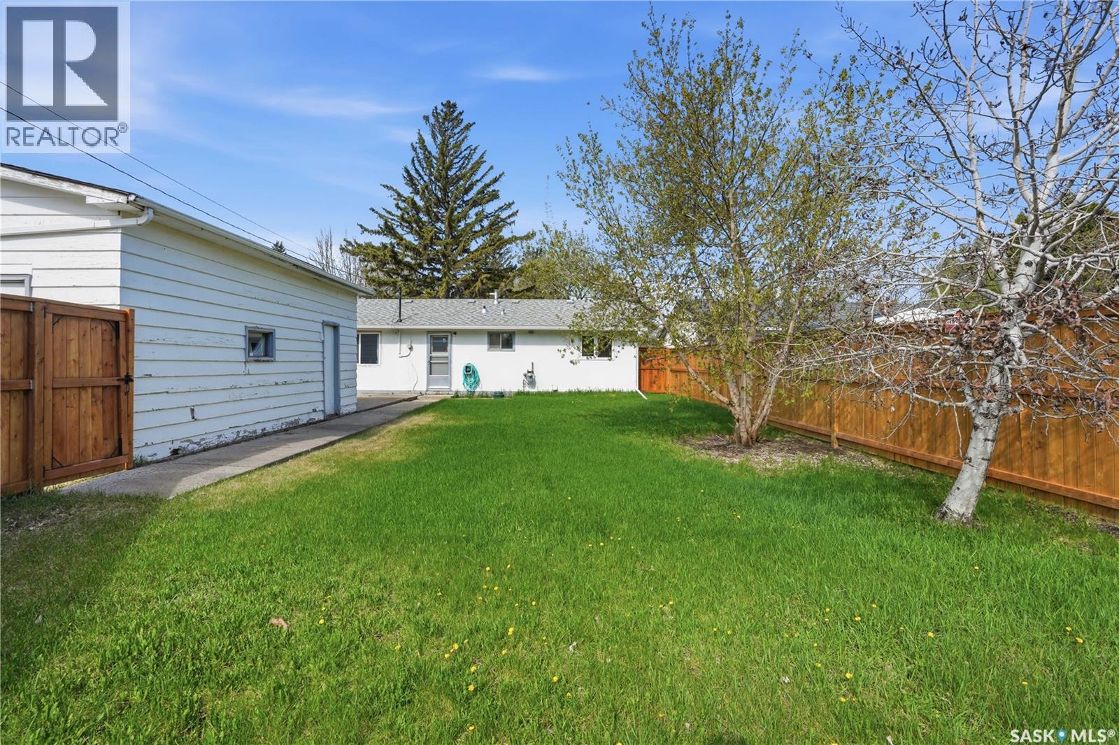 526 V Avenue S, Saskatoon, Saskatchewan  S7M 3E9 - Photo 24 - SK036534