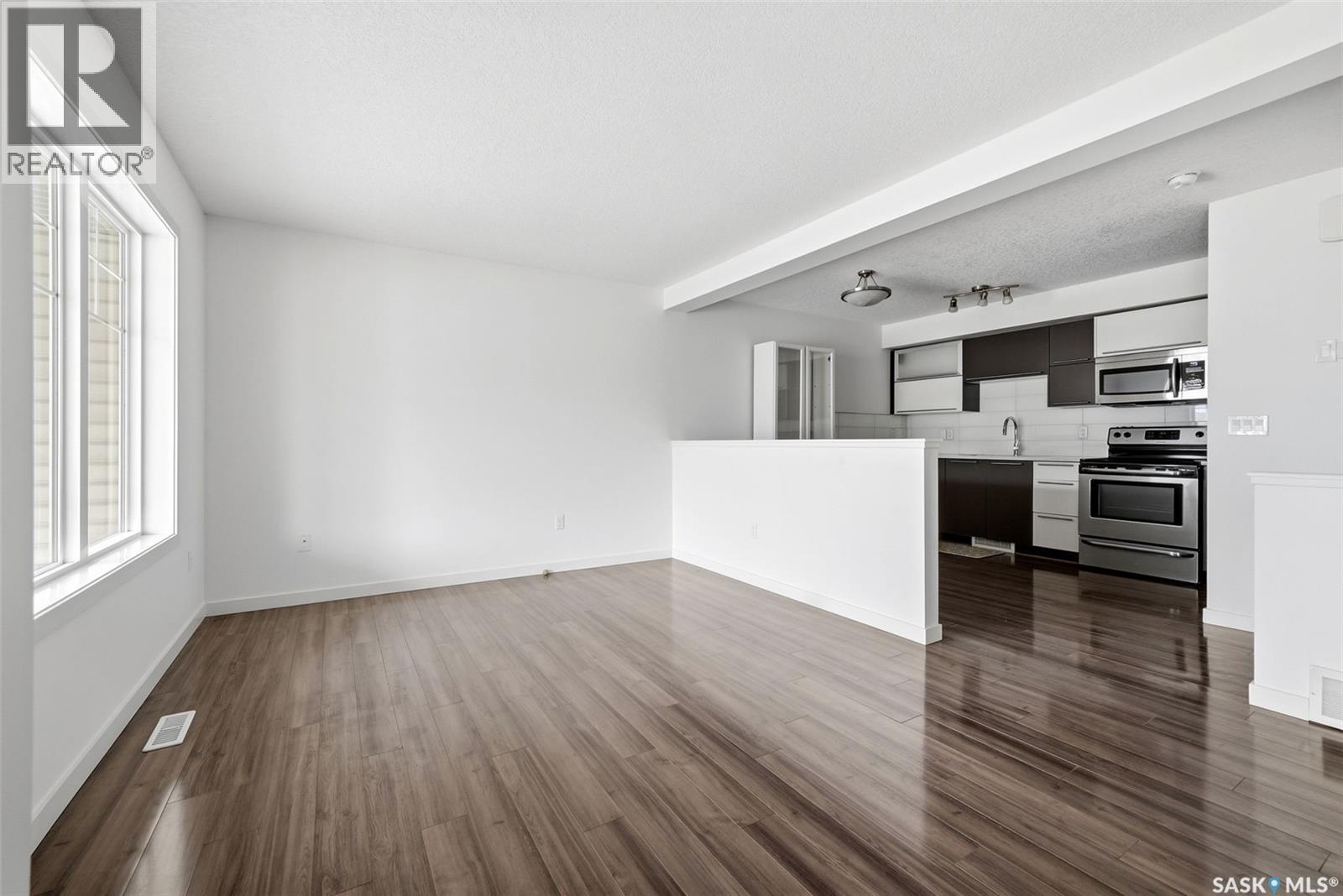 92 5250 Aerodrome Road, Regina, Saskatchewan  S4W 0H7 - Photo 5 - SK036443
