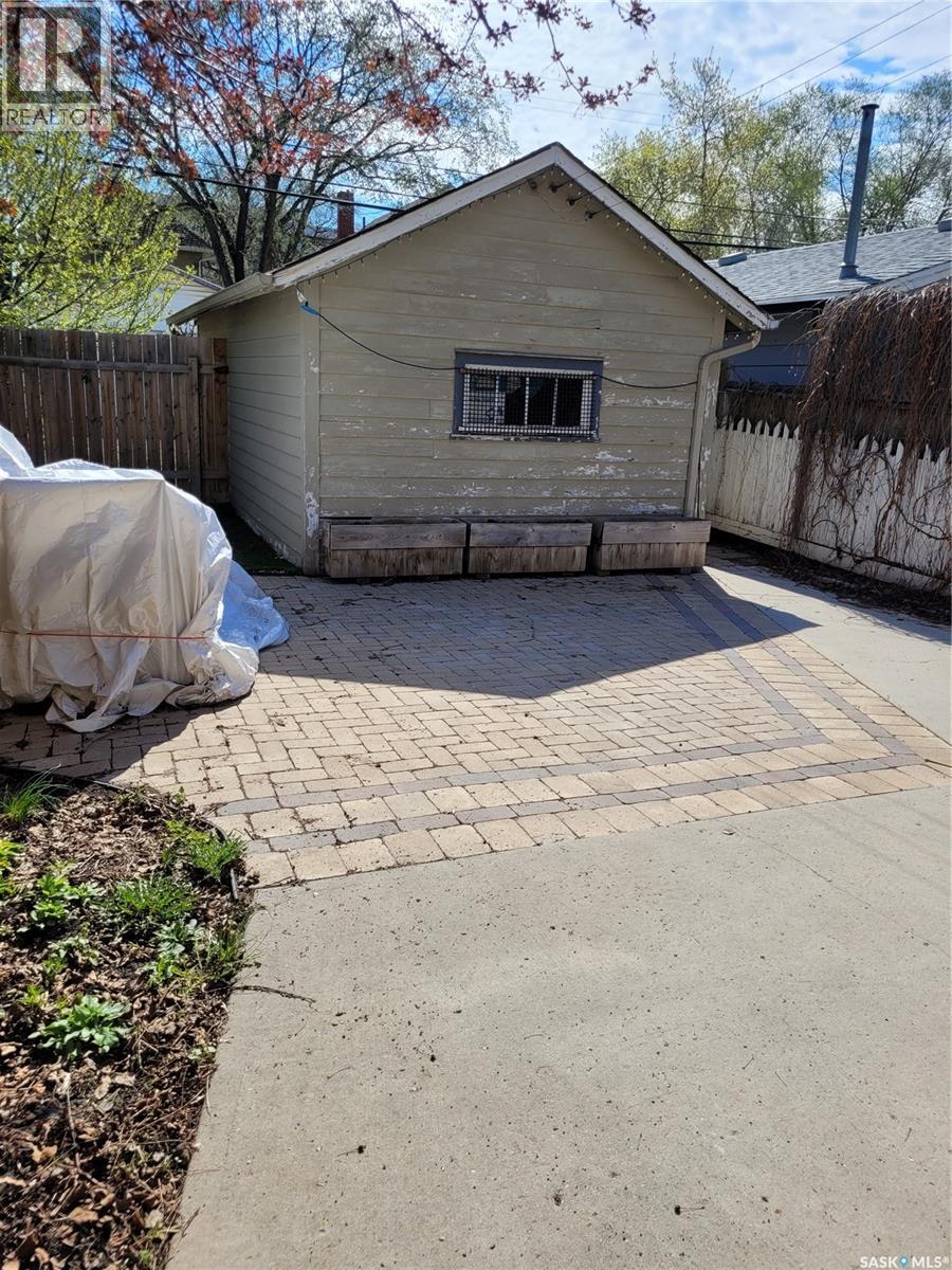 916 6th Avenue N, Saskatoon, Saskatchewan  S7K 2T4 - Photo 3 - SK036430