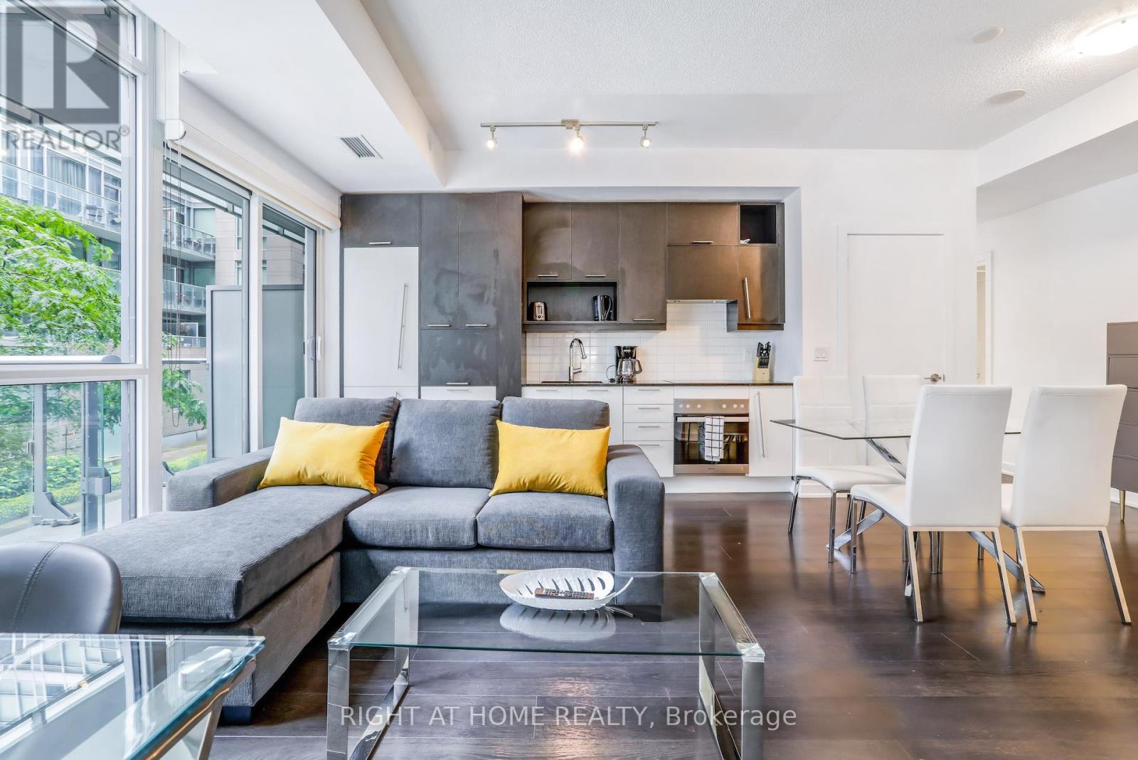 311 - 199 RICHMOND STREET W