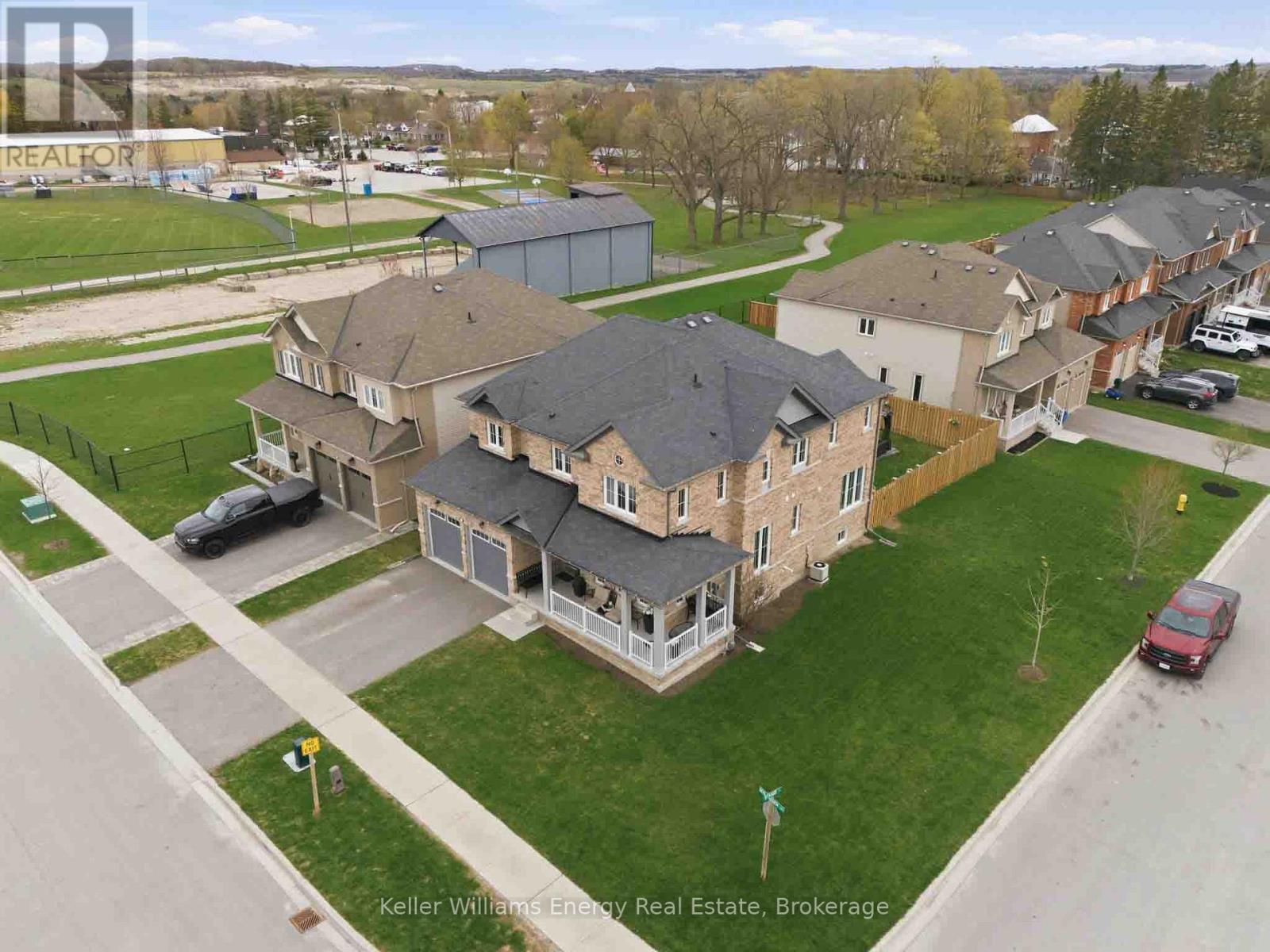 27 Don Hadden Crescent, Brock, Ontario  L0C 1H0 - Photo 2 - N13072466
