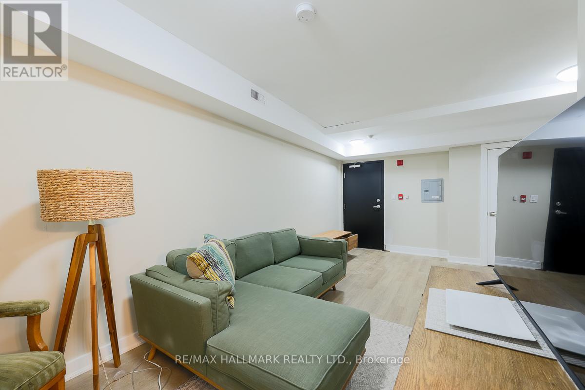 303 - 628 Danforth Avenue, Toronto, Ontario  M4K 1R3 - Photo 10 - E13151014